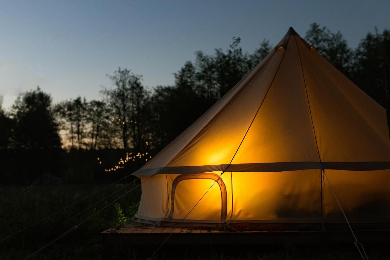 Cocoon Village - Glamping - Domaine Des Grottes De Han Rochefort Exteriér fotografie